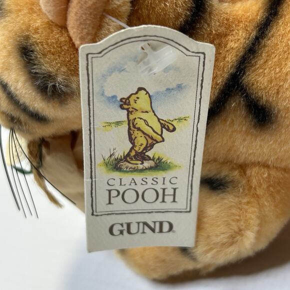 Gund Disney Classic Winnie the Pooh Plush Tigger Stuffed Animal with Bag - Picture 6 of 10